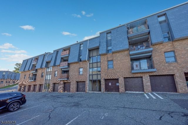 700 Schuyler Ave D24 D24, Kearny Town, NJ 07032