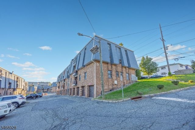 700 Schuyler Ave D24 D24, Kearny Town, NJ 07032