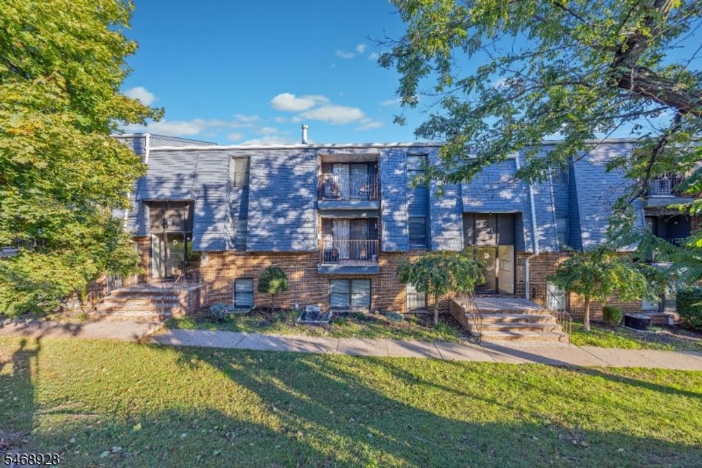 700 Schuyler Ave D24 D24, Kearny Town, NJ 07032 — exterior