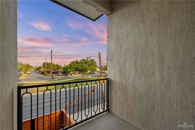 900 S Bicentennial Boulevard, Mcallen, TX 78501