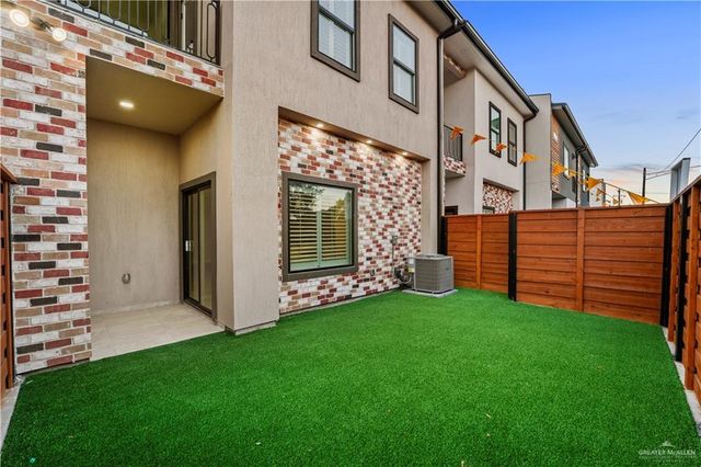 900 S Bicentennial Boulevard, Mcallen, TX 78501