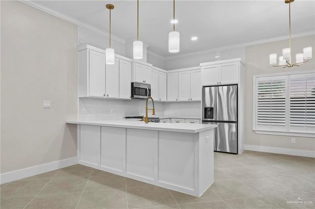 900 S Bicentennial Boulevard, Mcallen, TX 78501