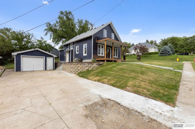 202 N Molley Street, Bennington, NE 68007