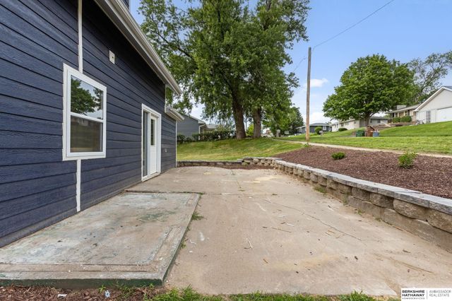 202 N Molley Street, Bennington, NE 68007