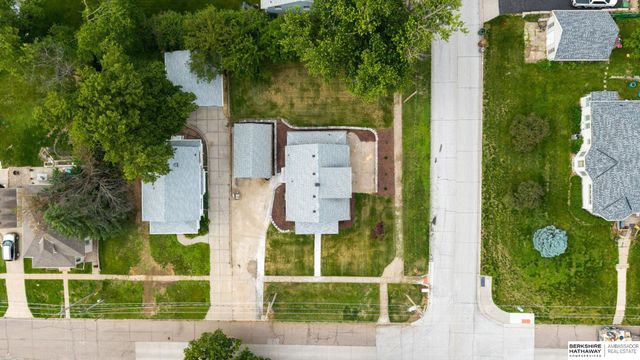 202 N Molley Street, Bennington, NE 68007