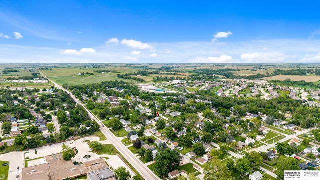 202 N Molley Street, Bennington, NE 68007