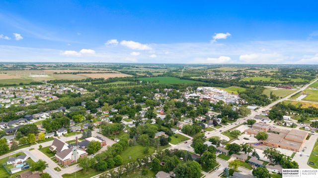 202 N Molley Street, Bennington, NE 68007