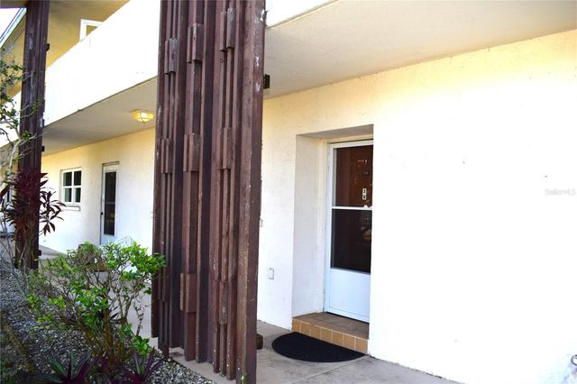 245 CENTER ROAD 104, Venice, FL 34285