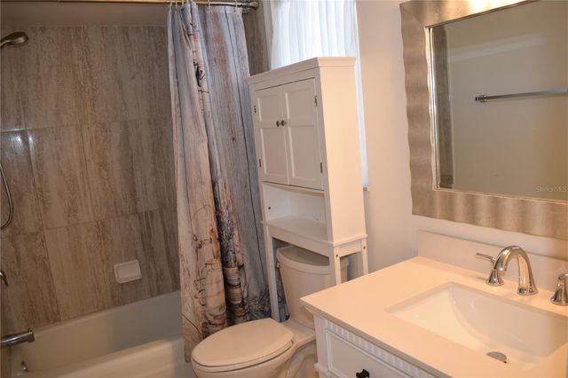 245 CENTER ROAD 104, Venice, FL 34285