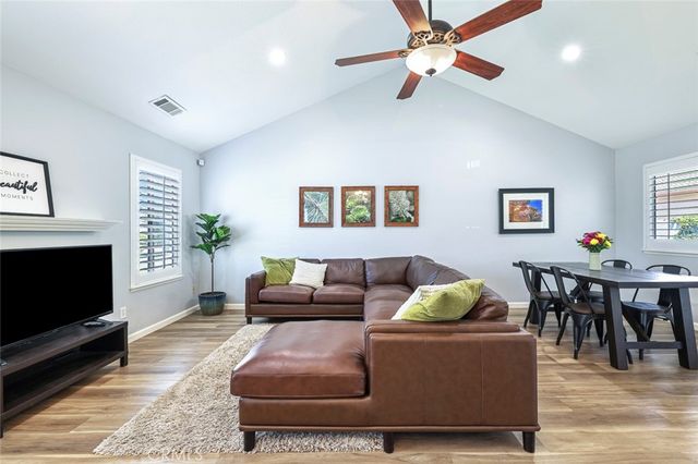 N Cedar Avenue 109, Fresno, CA 93720