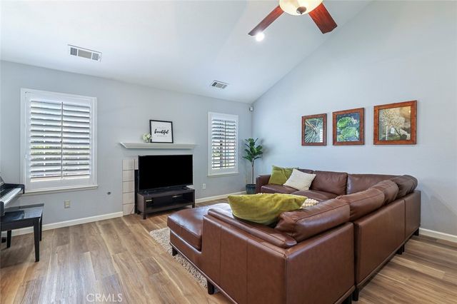 N Cedar Avenue 109, Fresno, CA 93720