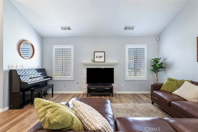 N Cedar Avenue 109, Fresno, CA 93720