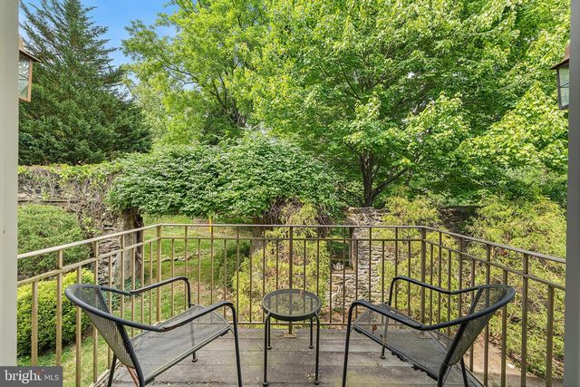 2 TODMORDEN LN, Rose Valley, PA 19086