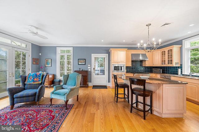 2 TODMORDEN LN, Rose Valley, PA 19086
