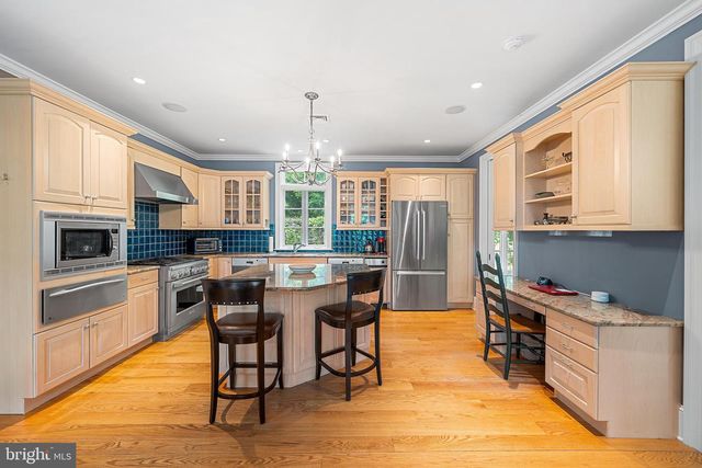 2 TODMORDEN LN, Rose Valley, PA 19086