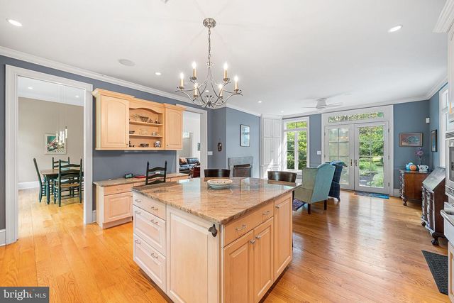 2 TODMORDEN LN, Rose Valley, PA 19086