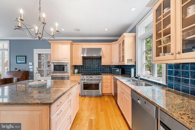 2 TODMORDEN LN, Rose Valley, PA 19086