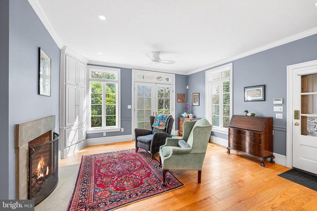 2 TODMORDEN LN, Rose Valley, PA 19086