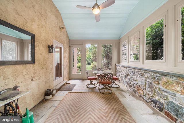2 TODMORDEN LN, Rose Valley, PA 19086