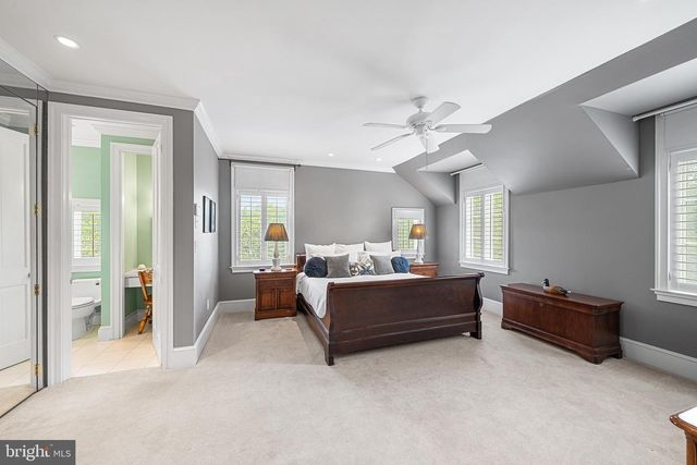 2 TODMORDEN LN, Rose Valley, PA 19086