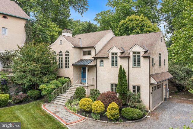 2 TODMORDEN LN, Rose Valley, PA 19086