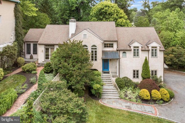 2 TODMORDEN LN, Rose Valley, PA 19086