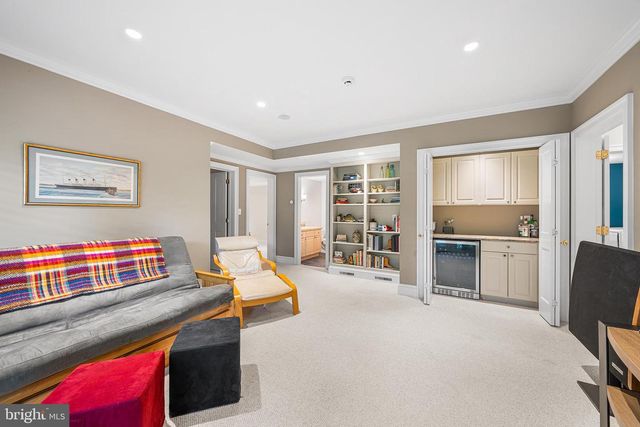 2 TODMORDEN LN, Rose Valley, PA 19086