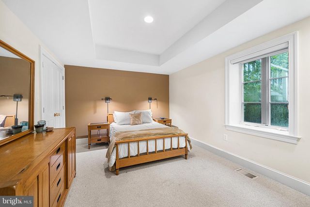 2 TODMORDEN LN, Rose Valley, PA 19086