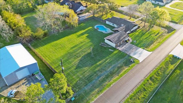 3809 Wingtail Way, Pearland, TX 77584