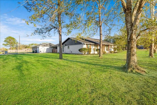 3809 Wingtail Way, Pearland, TX 77584