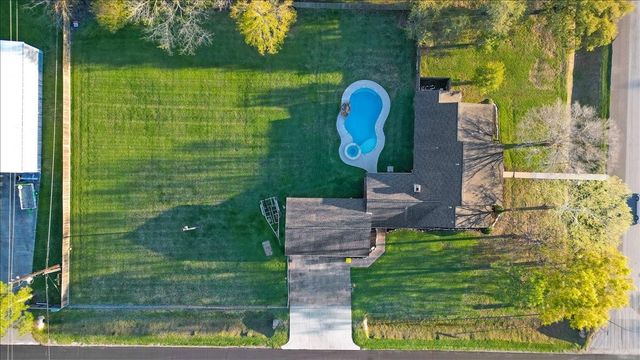 3809 Wingtail Way, Pearland, TX 77584