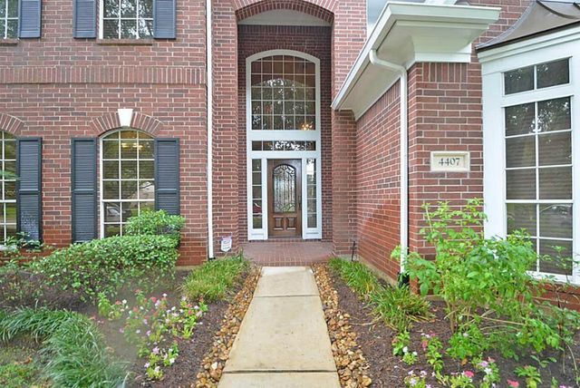 4407 April Meadow Way, Sugar Land, TX 77479