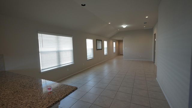 251 Tempest TRL, Maxwell, TX 78656