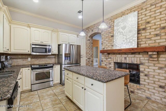 116 Bridge Walk Drive, Canton, MS 39046