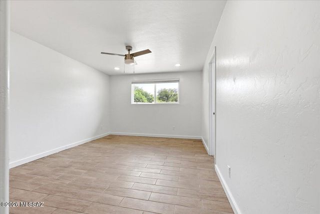 8581 E Lee Place, Tucson, AZ 85715