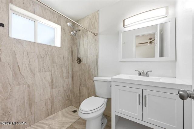 8581 E Lee Place, Tucson, AZ 85715