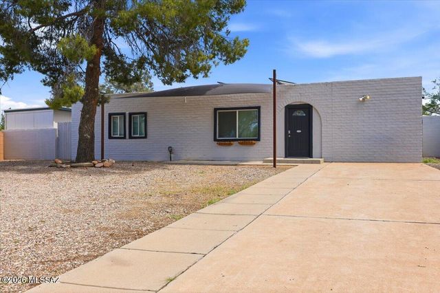8581 E Lee Place, Tucson, AZ 85715