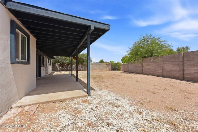 8581 E Lee Place, Tucson, AZ 85715