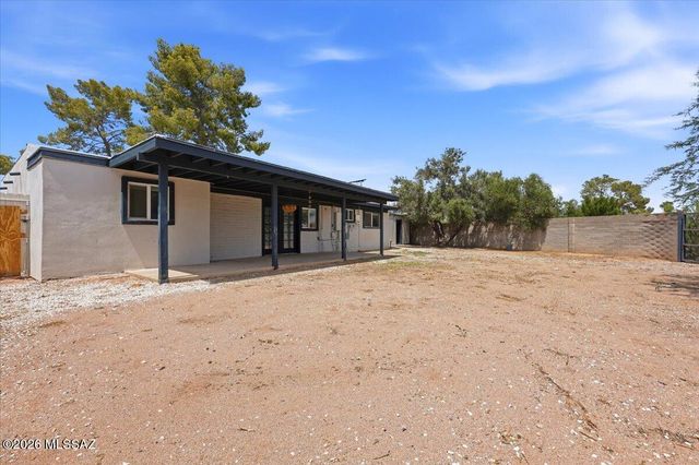 8581 E Lee Place, Tucson, AZ 85715