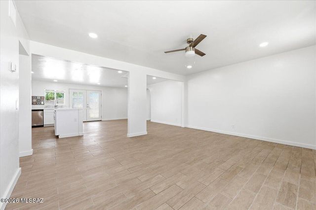 8581 E Lee Place, Tucson, AZ 85715