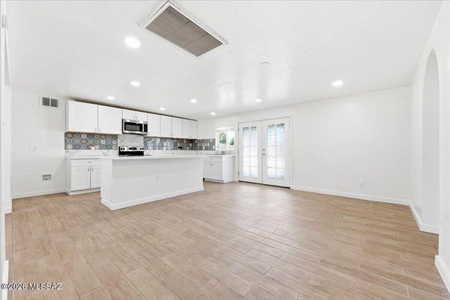 8581 E Lee Place, Tucson, AZ 85715