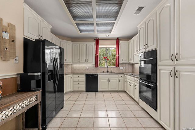 6430 Derby Way, Bulverde, TX 78163