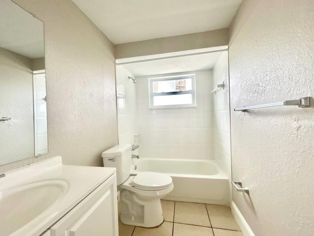 3323 FAIRMOUNT DRIVE, Holiday, FL 34691