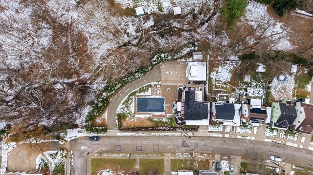 1911 McLean Street, Aliquippa, PA 15001