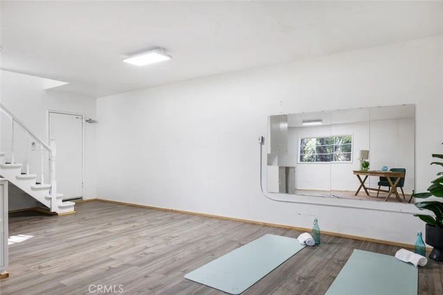2832 Mayfield Ave., La Crescenta, CA 91214