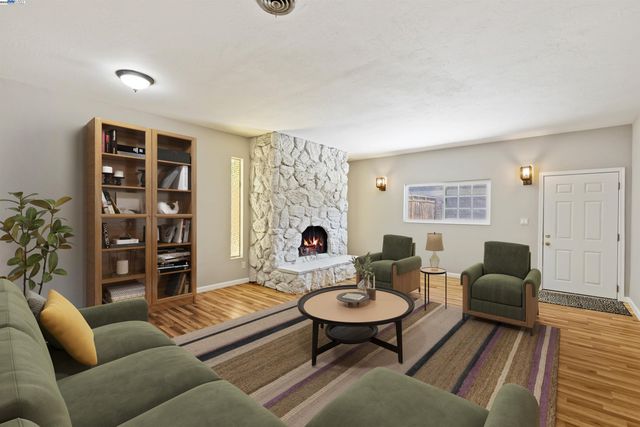 666 Bluefield Ln, Hayward, CA 94541