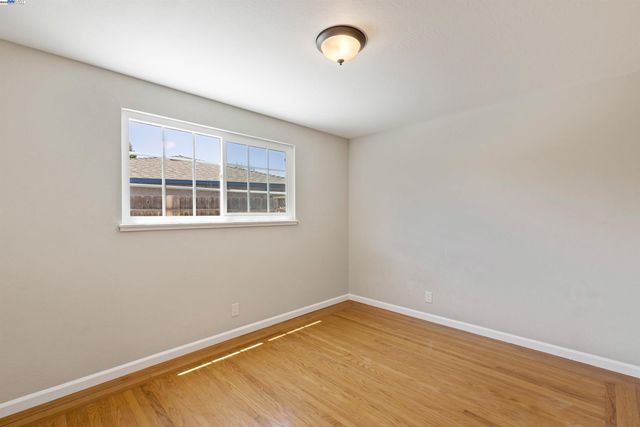 666 Bluefield Ln, Hayward, CA 94541