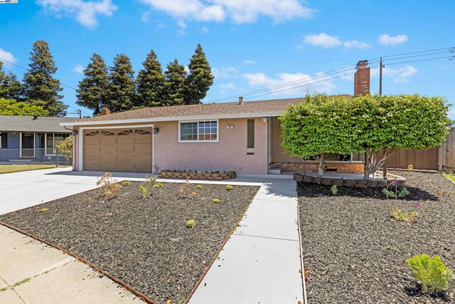 666 Bluefield Ln, Hayward, CA 94541