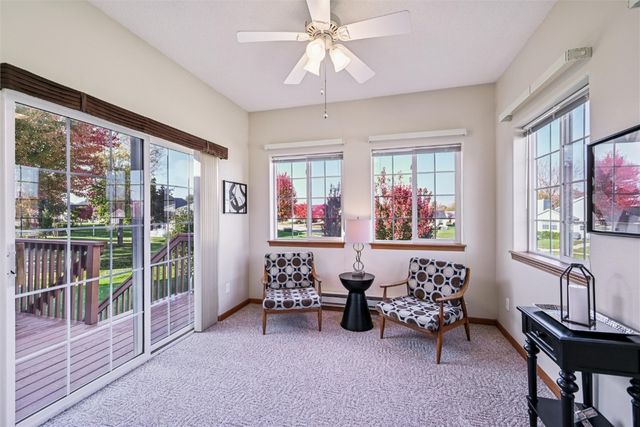 2255 Blairsferry Crossing, Hiawatha, IA 52233