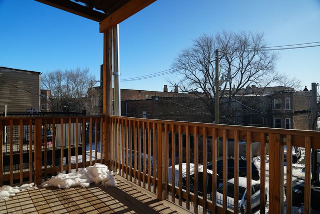 3919 W Flournoy Street, Chicago, IL 60624